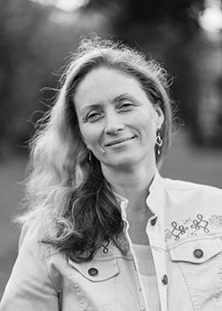 Елліна Леснік