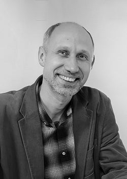 Олександр Вʼялов